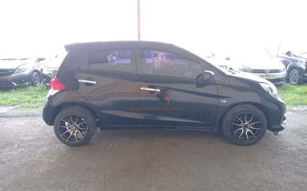 HONDA  BRIO  SATYA 1.2 E