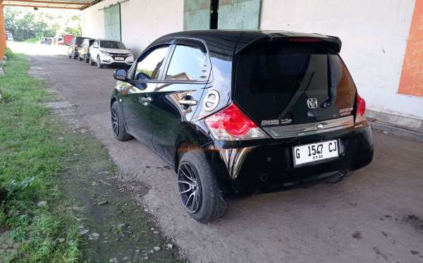 HONDA  BRIO  SATYA 1.2 E