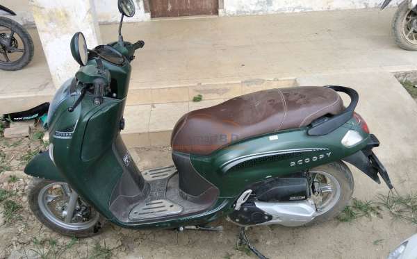 HONDA SCOOPY PRESTIGE