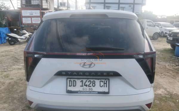 HYUNDAI  STARGAZER  TREND