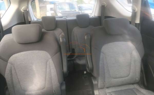 HYUNDAI  STARGAZER  TREND