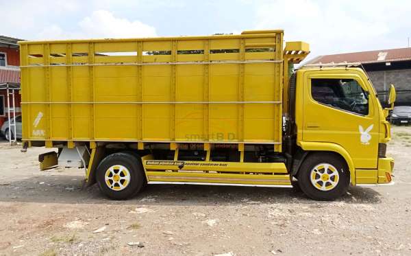 MITSUBISHI  CANTER  FE 74