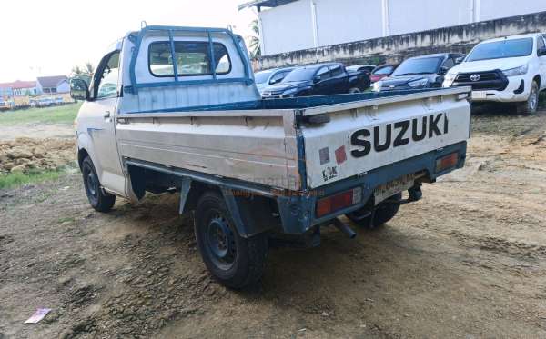 SUZUKI MEGA CARRY PU