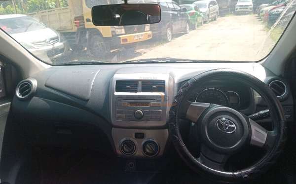 TOYOTA AGYA 1.0