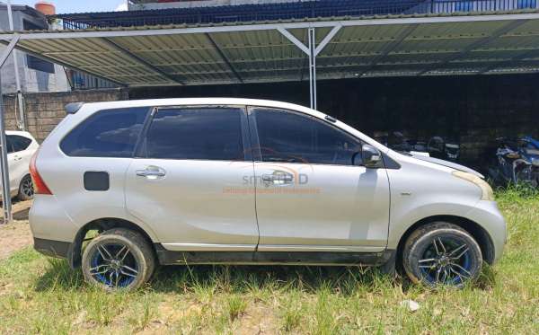 TOYOTA AVANZA 1.3 G