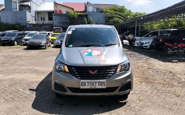 WULING CONFERO