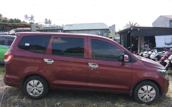 WULING CONFERO
