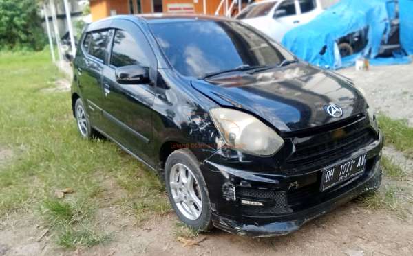 DAIHATSU AYLA M MT