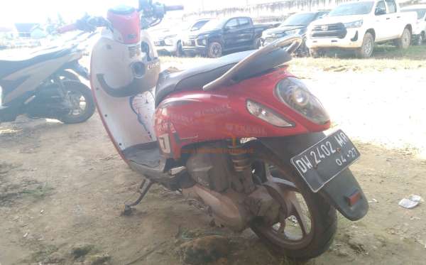 HONDA  SCOOPY