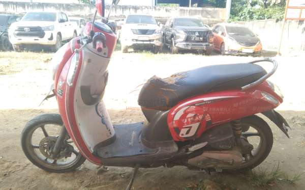 HONDA  SCOOPY