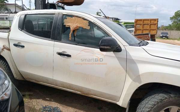 MITSUBISHI DC GLS 4X4