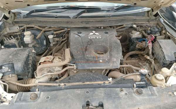 MITSUBISHI DC GLS 4X4