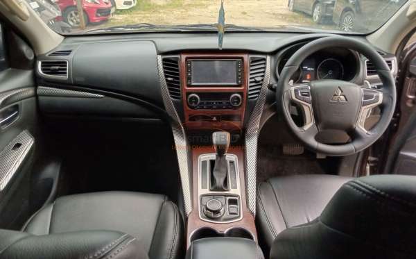 MITSUBISHI  PAJERO Pajero sport Dakar 4x4 2.5 AT