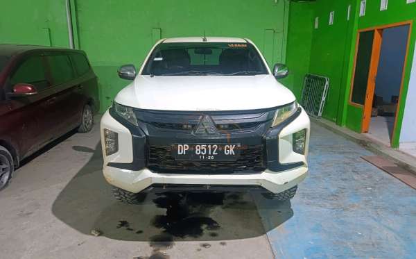 MITSUBISHI TRITON