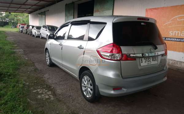 SUZUKI ERTIGA
