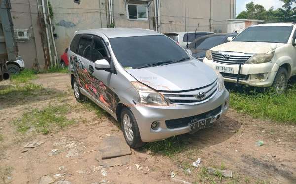TOYOTA  AVANZA  G