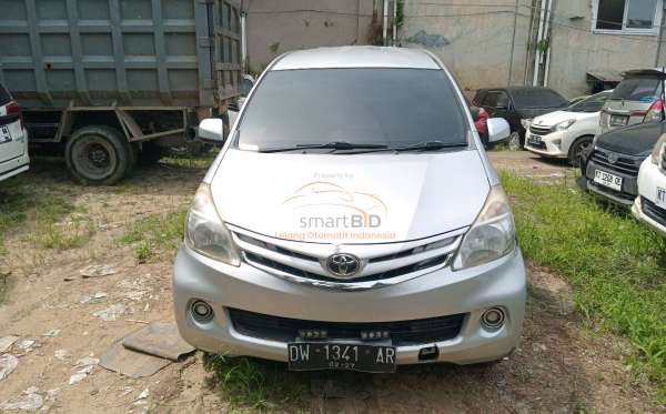 TOYOTA  AVANZA  G