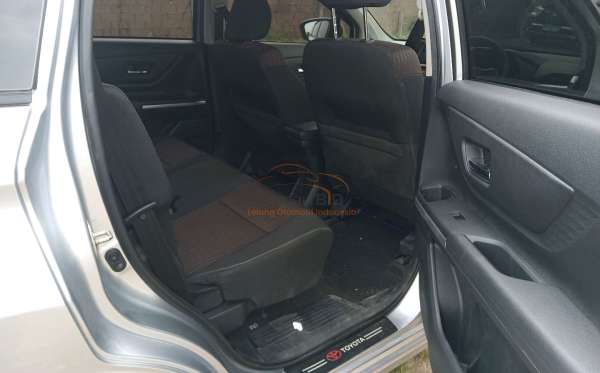 TOYOTA AVANZA 1.5 G
