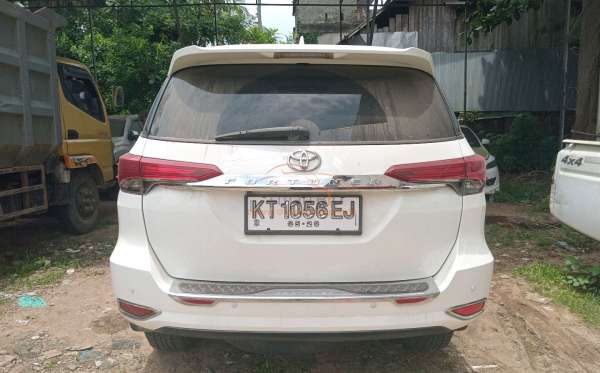TOYOTA FORTUNER