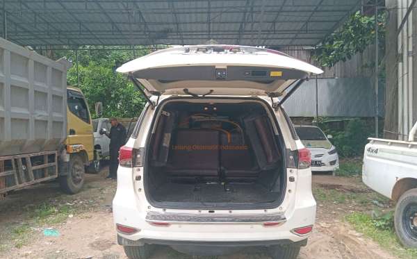TOYOTA FORTUNER