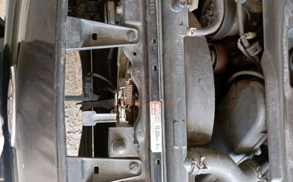 TOYOTA FORTUNER 2.5G AT