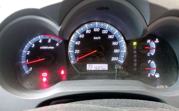 TOYOTA FORTUNER 2.5G AT