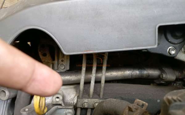 TOYOTA FORTUNER 2.5G AT