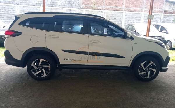 TOYOTA RUSH TRD SUPORTIVO