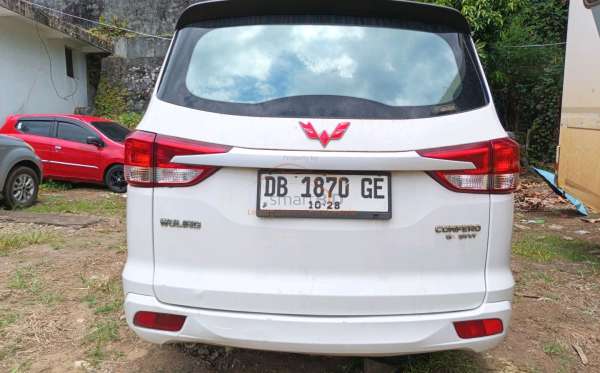 WULING CONFERO