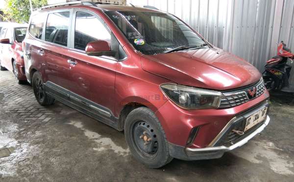 WULING CONFERO