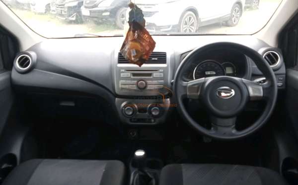 DAIHATSU  AYLA  X