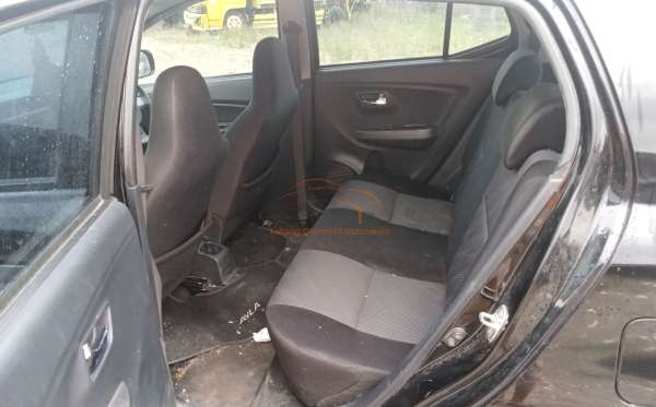 DAIHATSU  AYLA  X