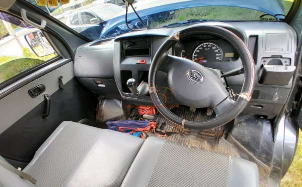 DAIHATSU GRAN MAX