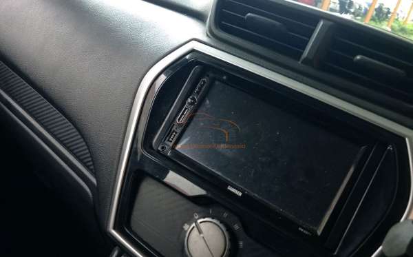 DATSUN CROSS 1.2 CVT