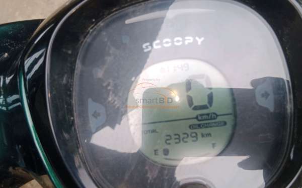 HONDA  SCOOPY PRESTIGE
