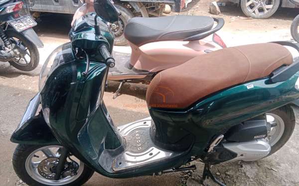 HONDA  SCOOPY PRESTIGE