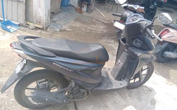 HONDA  BEAT