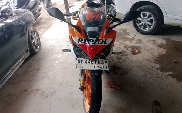 HONDA CBR 150 REPSOL