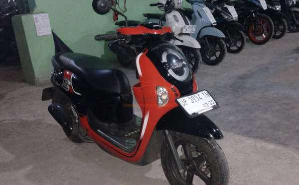 HONDA  SCOOPY