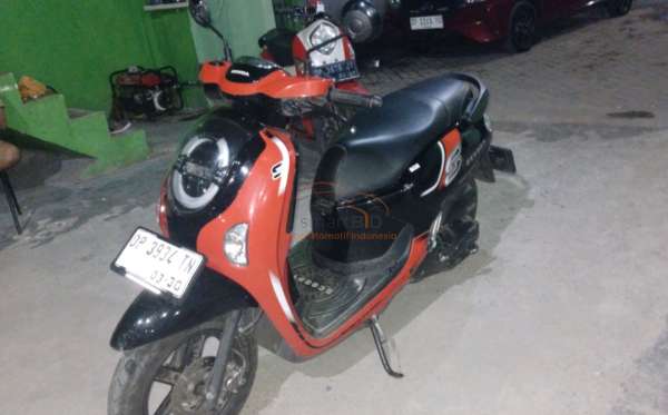 HONDA  SCOOPY