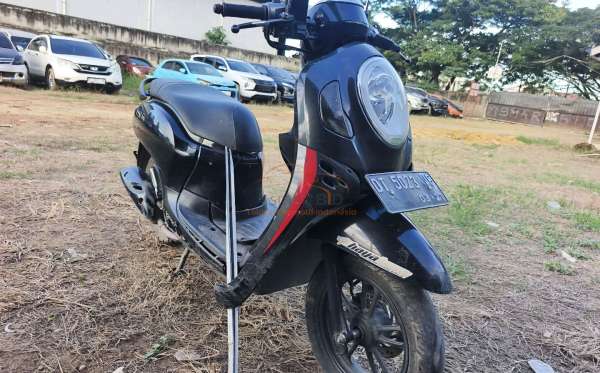 HONDA  SCOOPY
