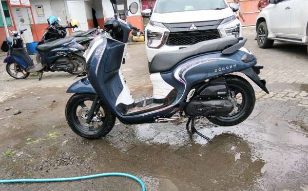 HONDA SCOOPY