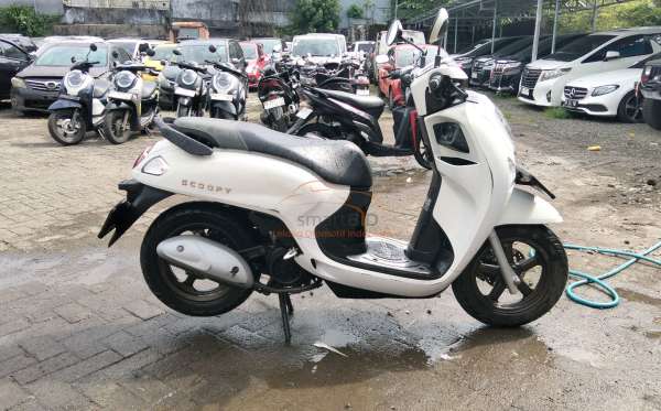 HONDA SCOOPY