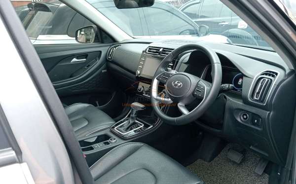 HYUNDAI CRETA PRIME AT