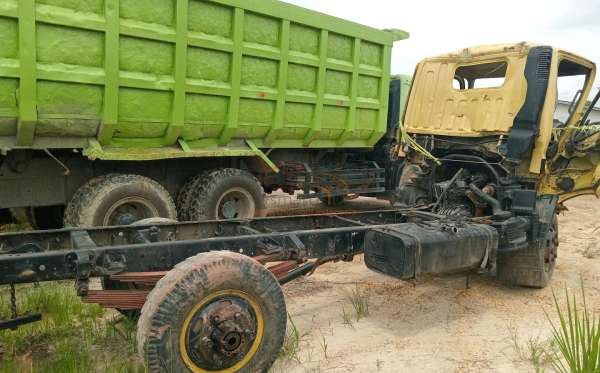 MITSUBISHI  FE  74 HDV