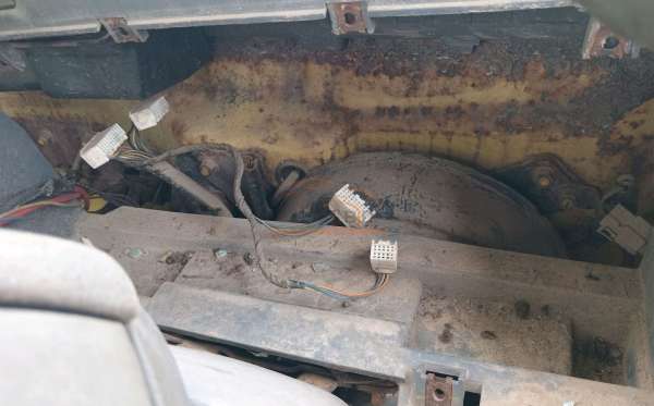 MITSUBISHI  FE  74 HDV