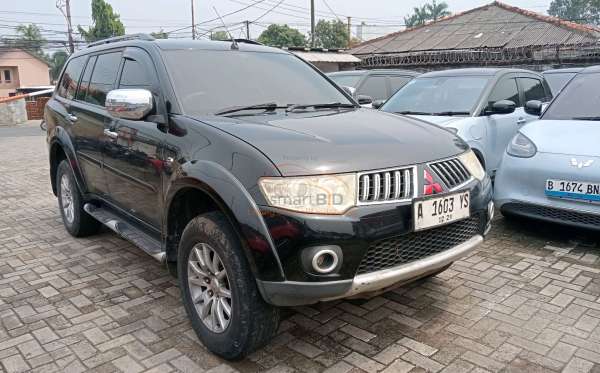 MITSUBISHI PAJERO SPORT 2.5 D EXCEED (4X2)