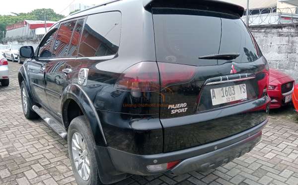MITSUBISHI PAJERO SPORT 2.5 D EXCEED (4X2)