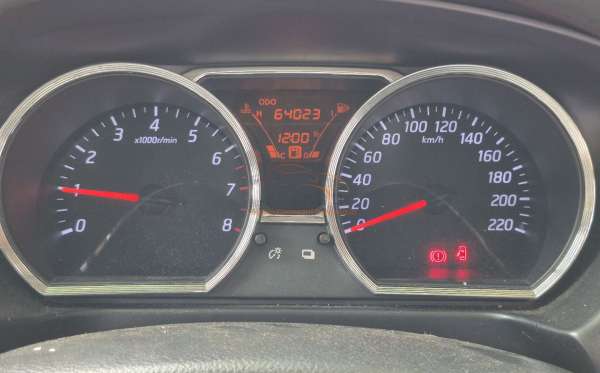 NISSAN GRAND LIVINA XV