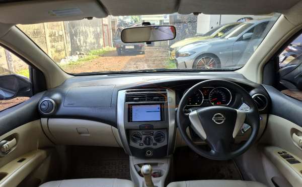 NISSAN GRAND LIVINA XV